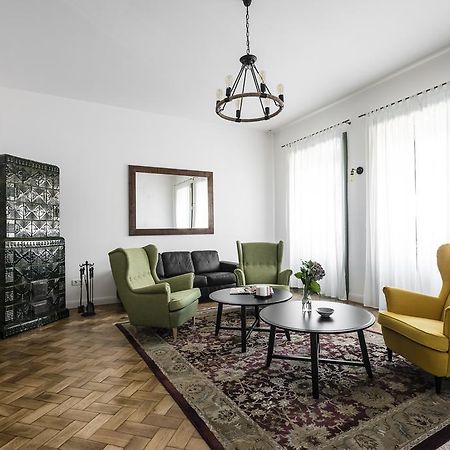 R40 Vendeghaz Hotel Mad Bagian luar foto